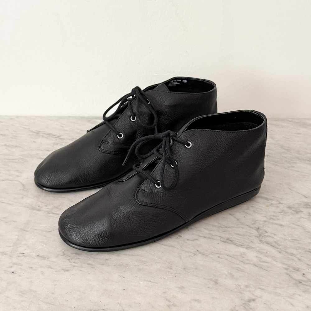 Aerosoles Leather Chukka Ankle Boots Minimalist Lace Up 10 Black Pebbled Flat